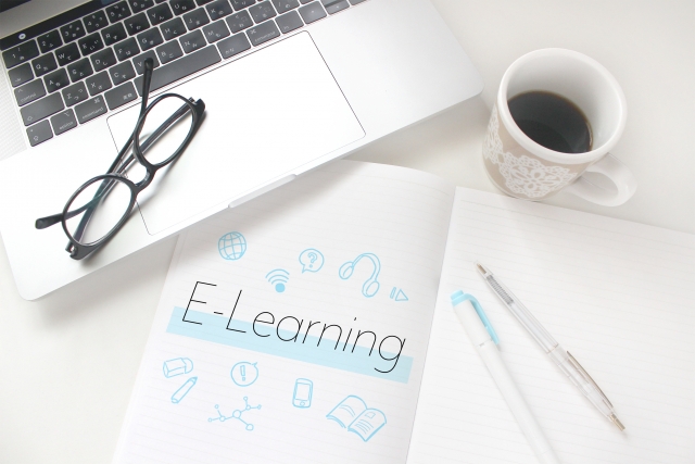 eラーニング２ - 【解説】社員教育を効率化する「eラーニング」｜概要と導入のポイント