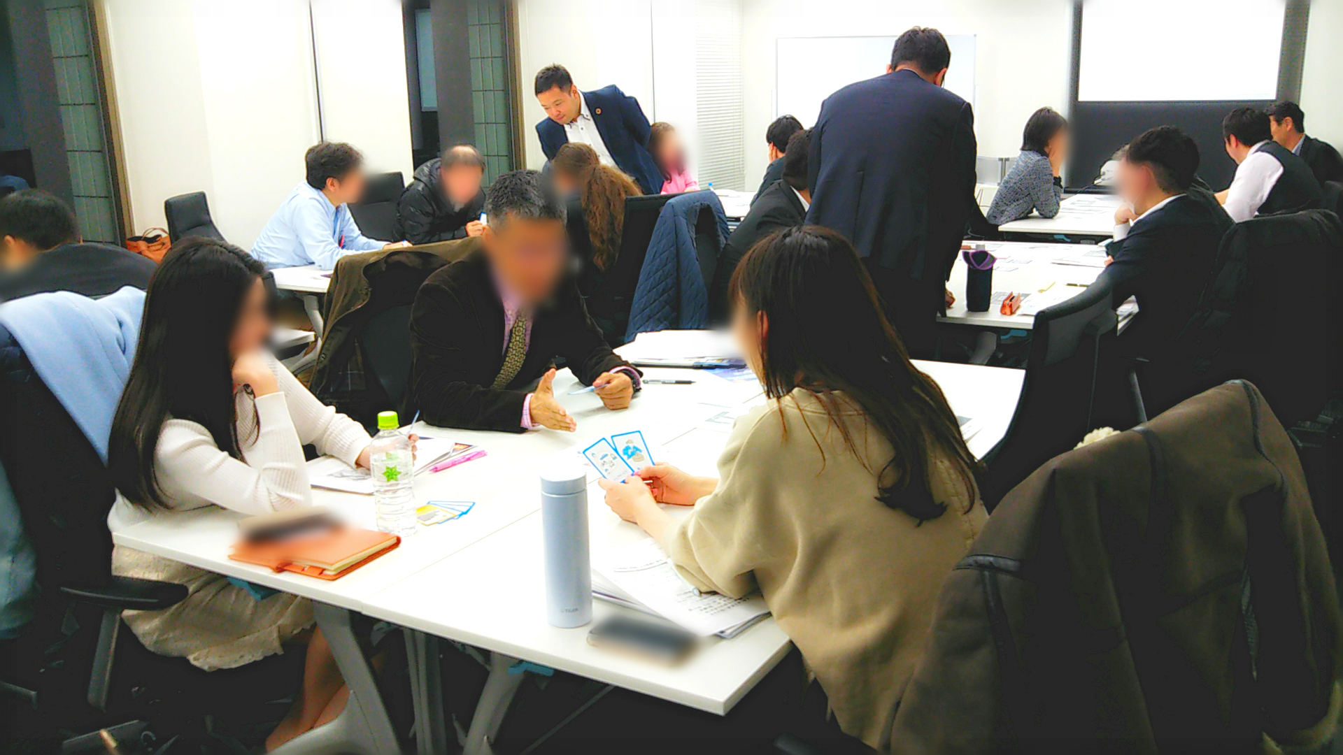 カードゲームでSDGsを題材にしたイノベーションを体験!「SDGs勉強会」開催レポート - カードゲームでSDGsを題材にしたイノベーションを体験!「SDGs勉強会」開催レポート カードゲームでSDGsを題材にしたイノベーションを体験!「SDGs勉強会」開催レポート - カードゲームでSDGsを題材にしたイノベーションを体験!「SDGs勉強会」開催レポート